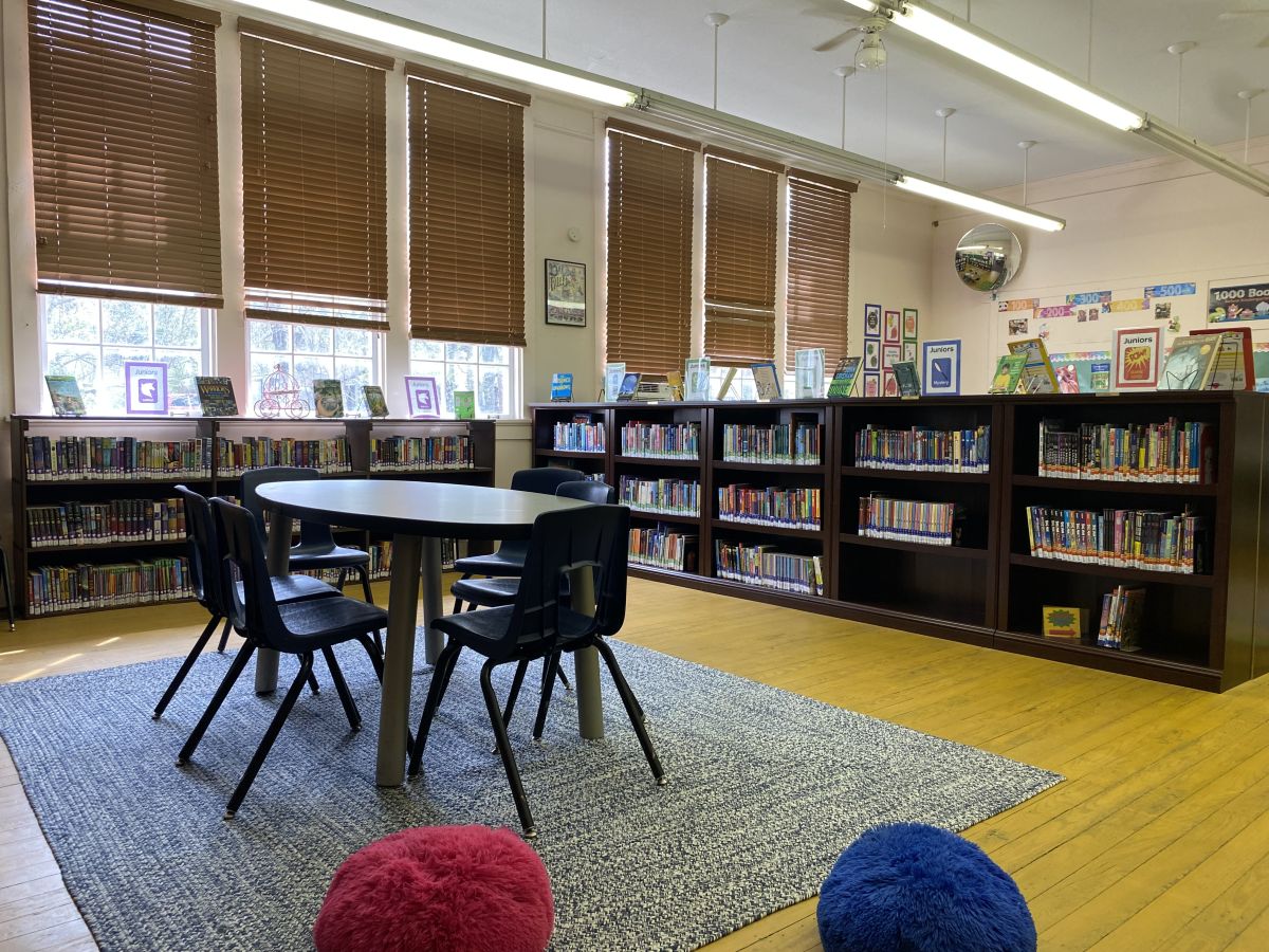 table and chairs in a library